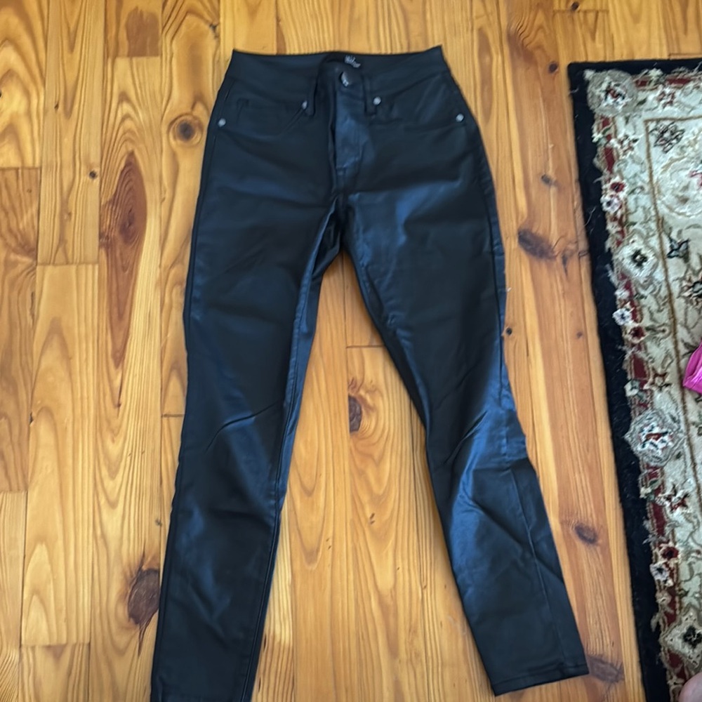 1822 brand- Women's Pants, skinny jeans shiny black